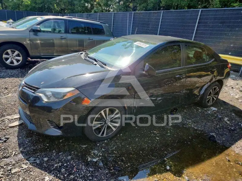 2015 Toyota COROLLA фото