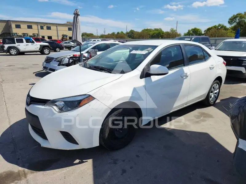 2015 Toyota COROLLA фото
