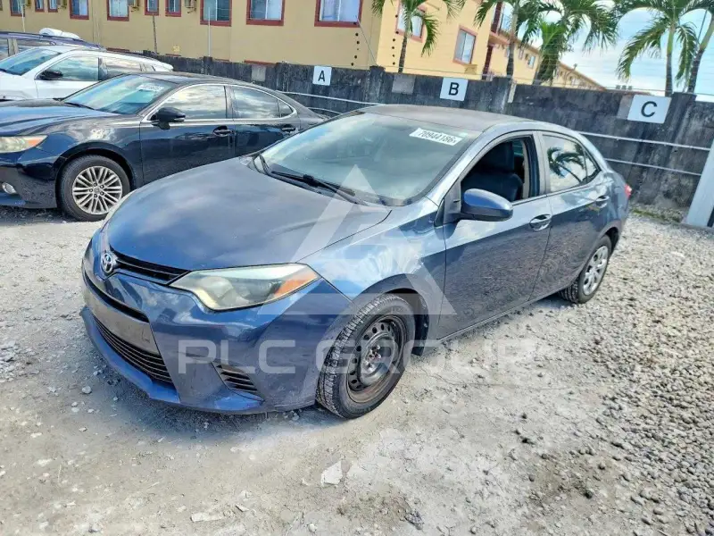 2015 Toyota COROLLA фото