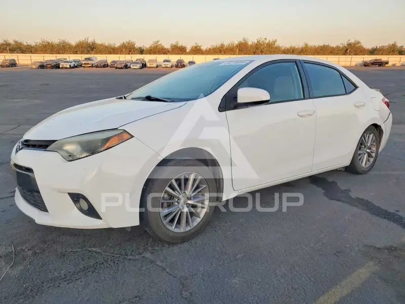 2015 Toyota COROLLA фото