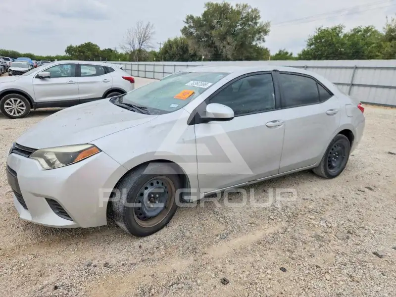 2015 Toyota COROLLA фото
