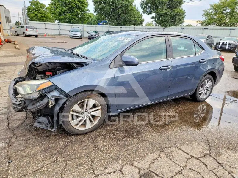 2015 Toyota COROLLA photo