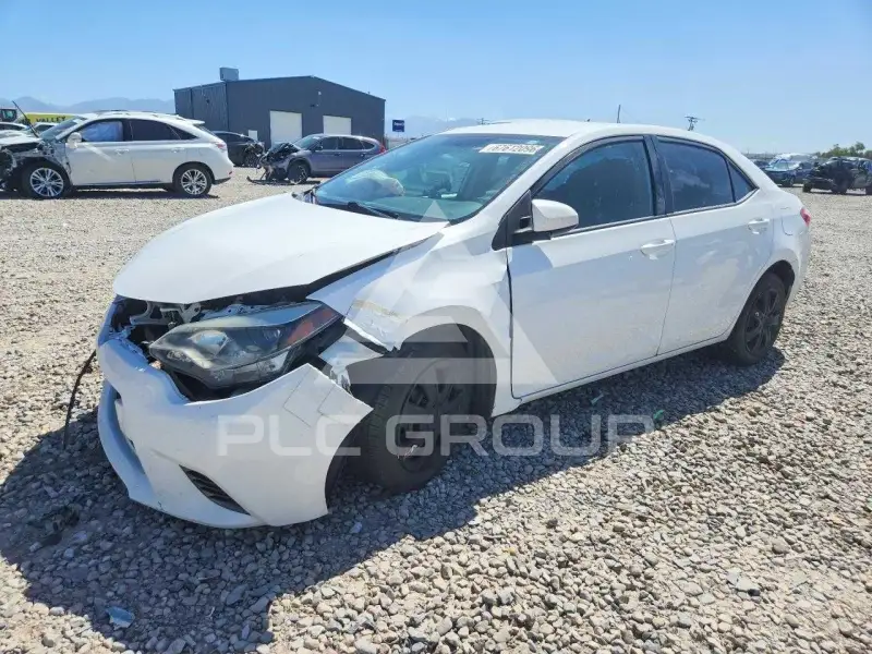 2015 Toyota COROLLA фото