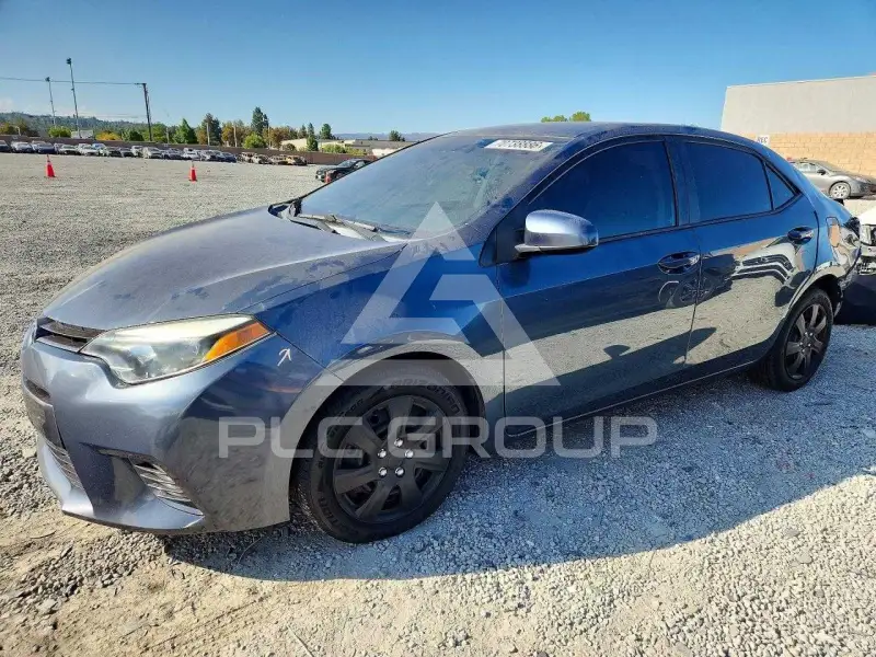 2015 Toyota COROLLA фото