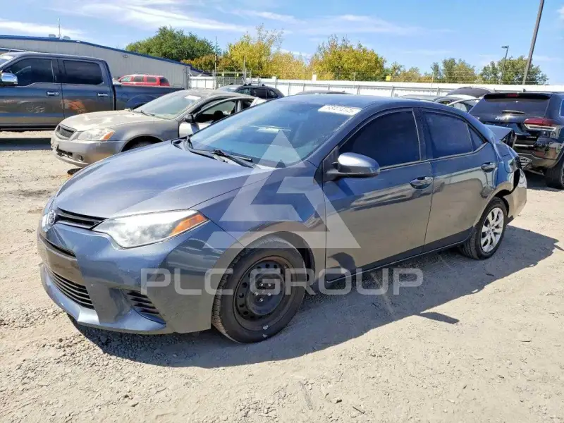 2015 Toyota COROLLA фото