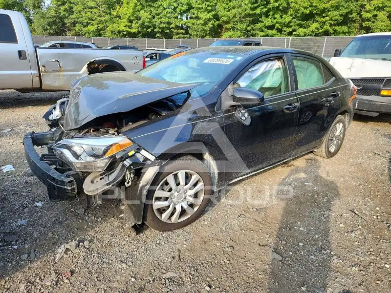 2015 Toyota COROLLA фото