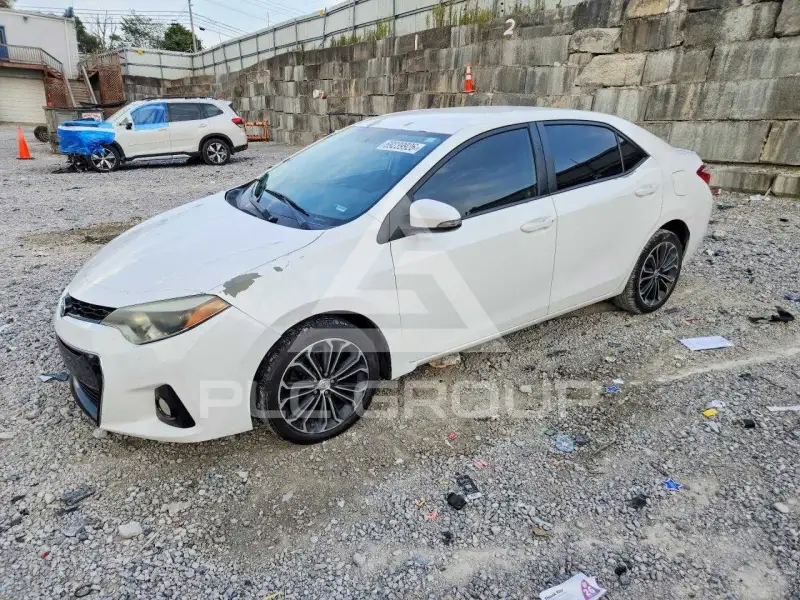 2015 Toyota COROLLA фото