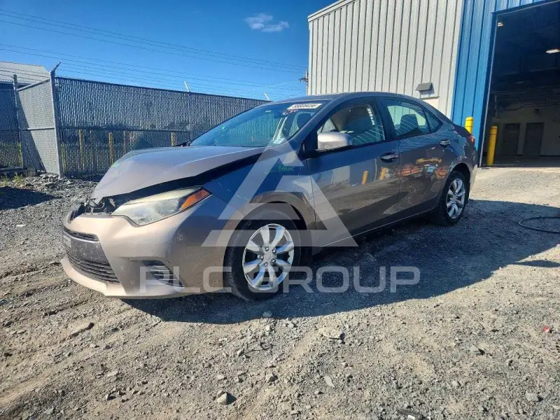 2015 Toyota COROLLA фото