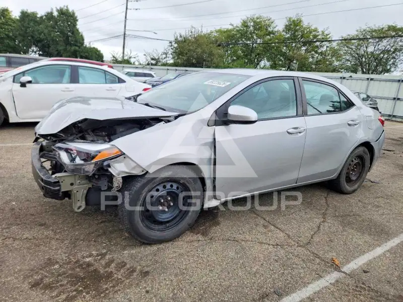 2015 Toyota COROLLA фото