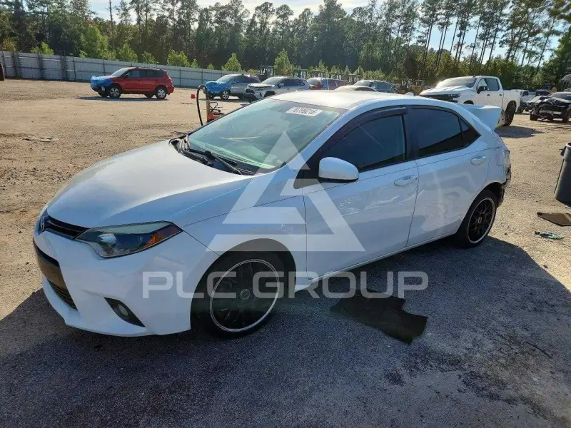 2015 Toyota COROLLA фото