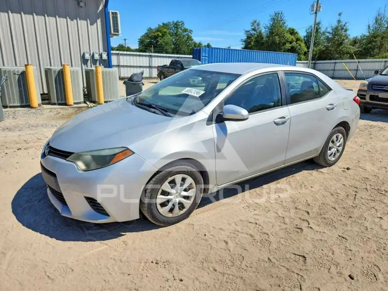 2015 Toyota COROLLA фото