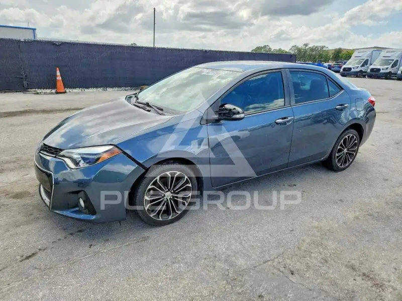 2015 Toyota COROLLA фото