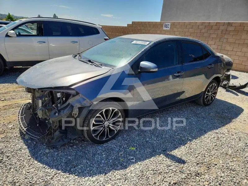 2015 Toyota COROLLA фото