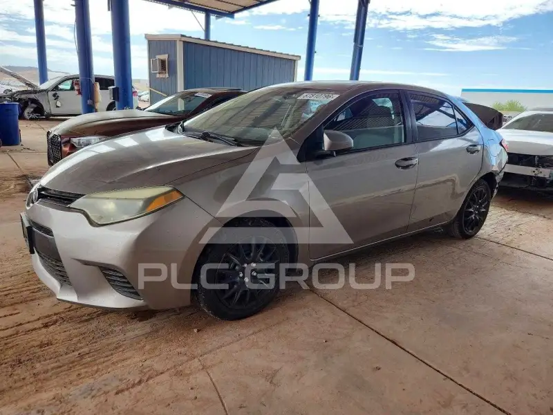 2015 Toyota COROLLA фото
