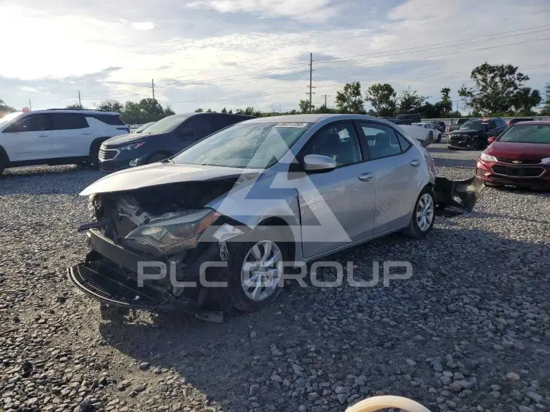 2015 Toyota COROLLA фото