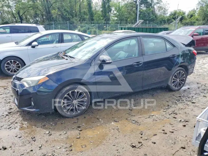 2015 Toyota COROLLA фото