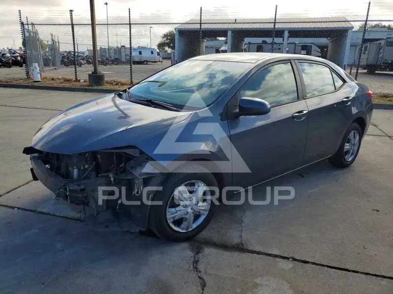 2015 Toyota COROLLA фото