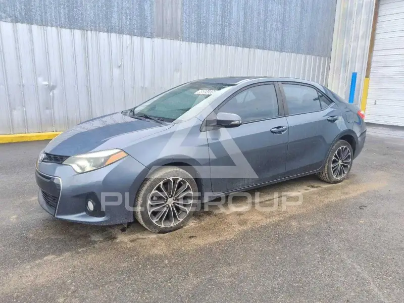 2015 Toyota COROLLA фото