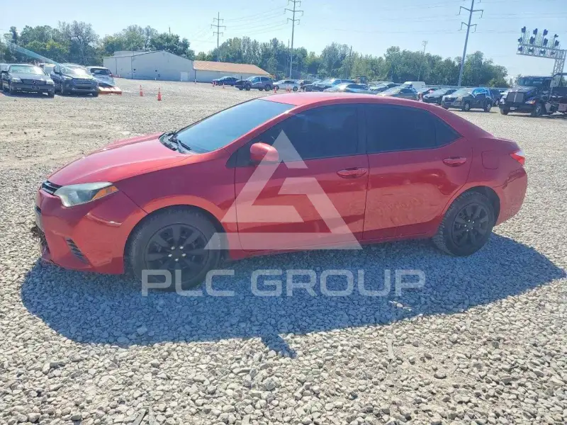 2015 Toyota COROLLA фото