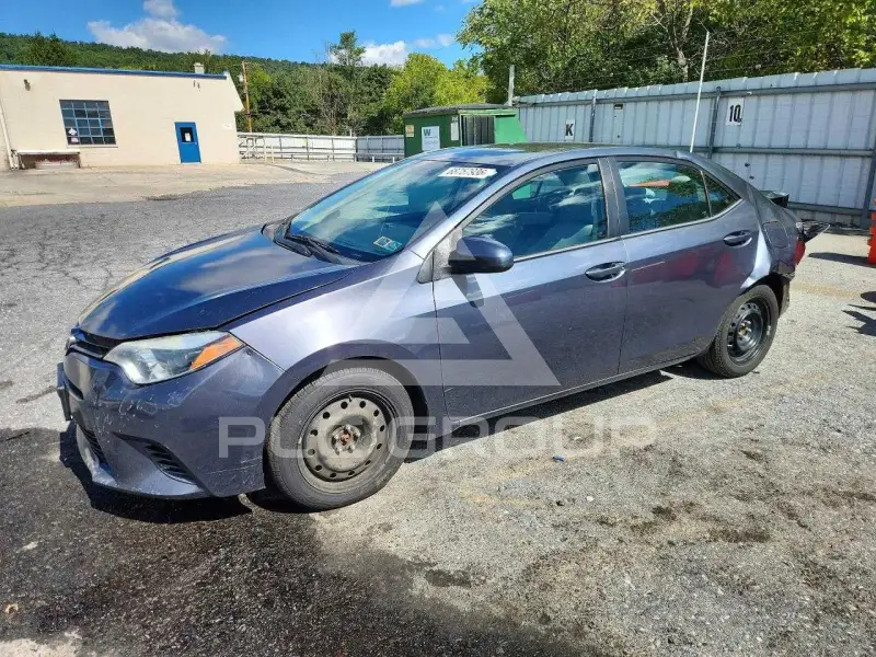 2015 Toyota COROLLA фото