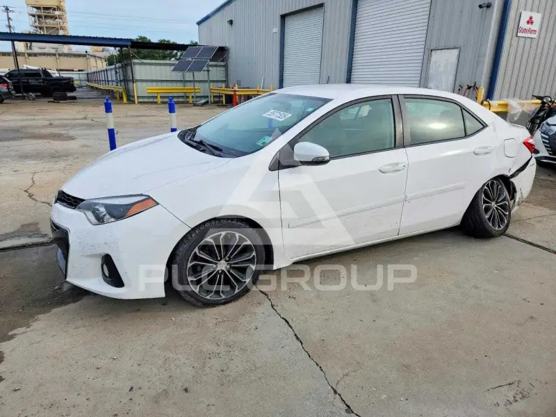 2015 Toyota COROLLA фото