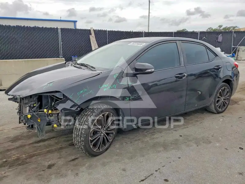 2015 Toyota COROLLA фото