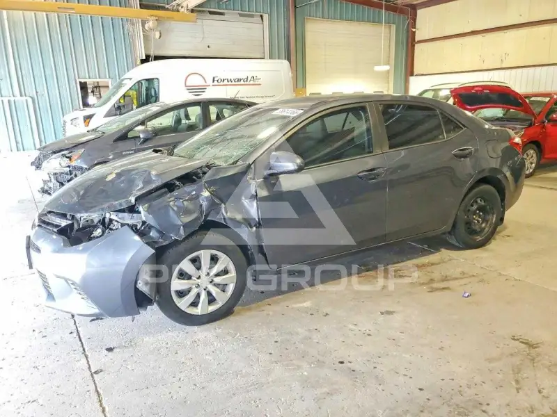 2015 Toyota COROLLA фото