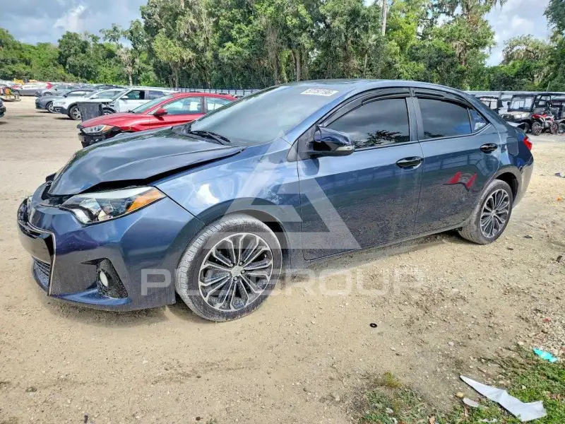 2015 Toyota COROLLA фото