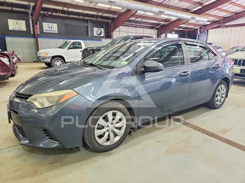 2015 Toyota COROLLA фото