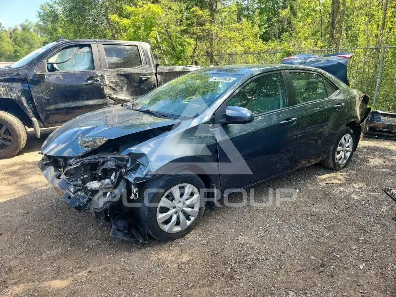 2015 Toyota COROLLA фото