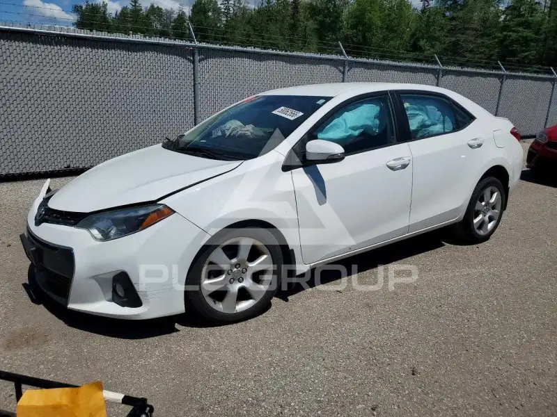 2015 Toyota COROLLA фото