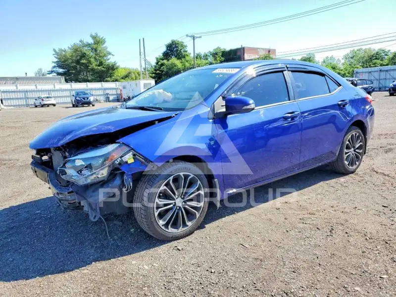 2015 Toyota COROLLA фото