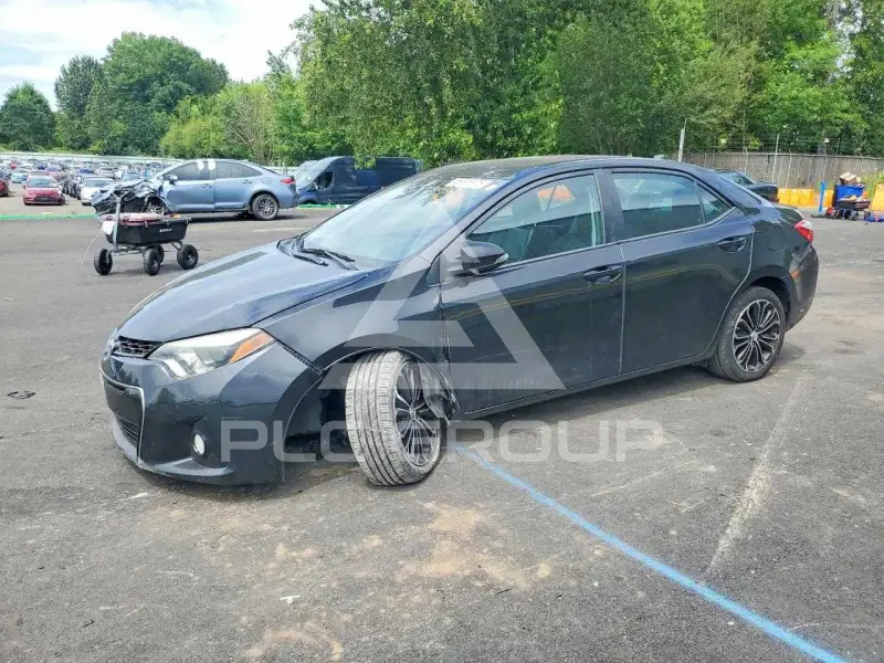 2015 Toyota COROLLA фото