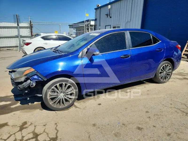 2015 Toyota COROLLA фото