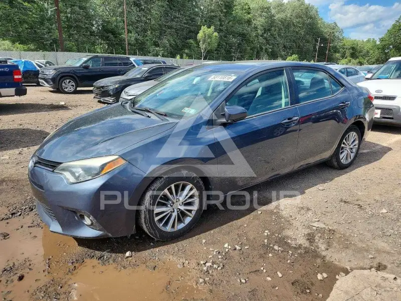 2015 Toyota COROLLA фото