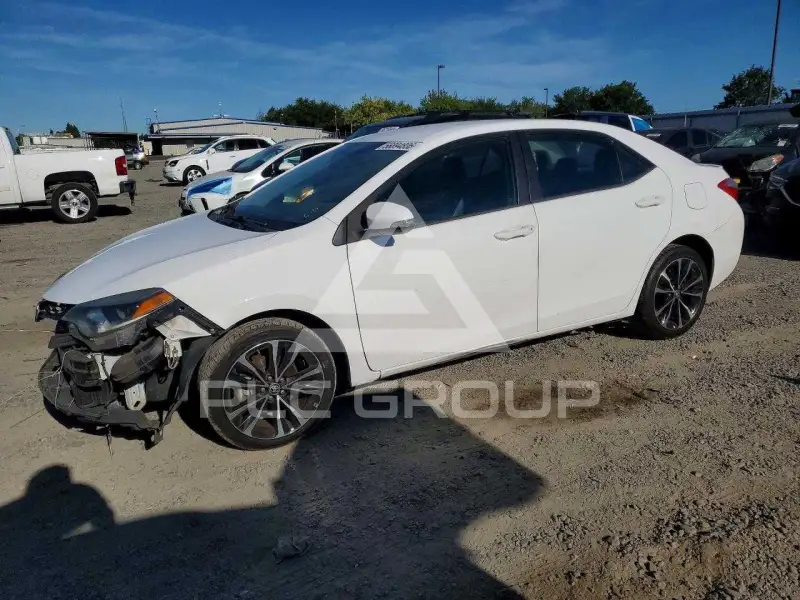 2015 Toyota COROLLA фото