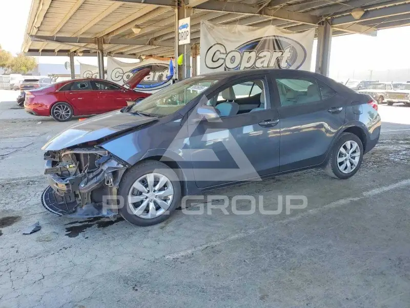 2015 Toyota COROLLA фото