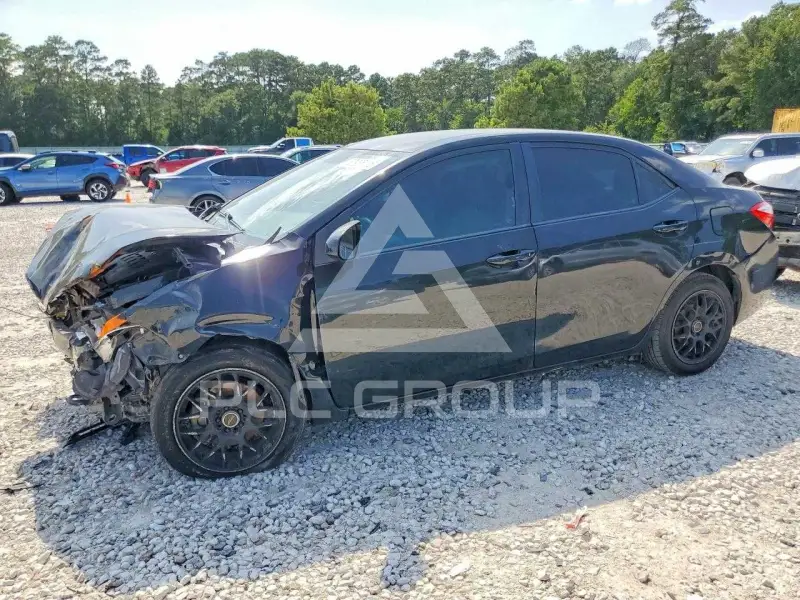2015 Toyota COROLLA фото