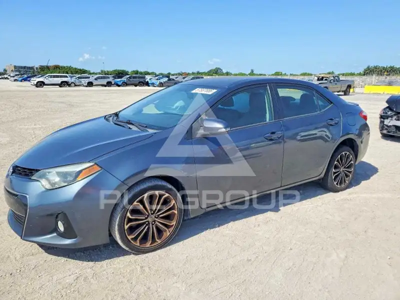 2015 Toyota COROLLA фото