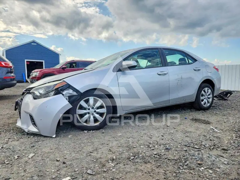 2015 Toyota COROLLA фото