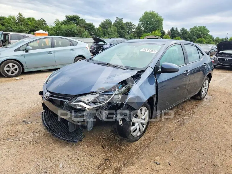 2015 Toyota COROLLA фото