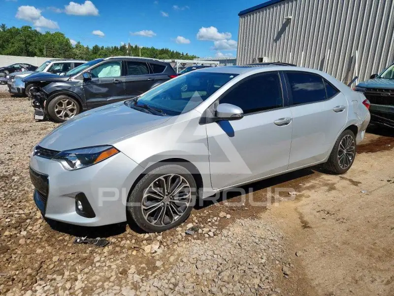 2015 Toyota COROLLA фото