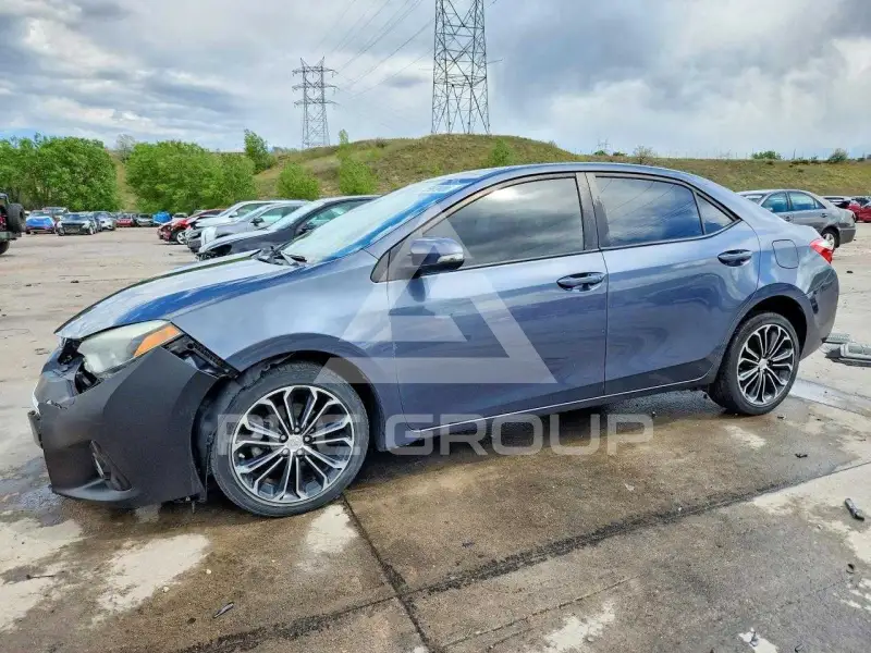 2015 Toyota COROLLA фото