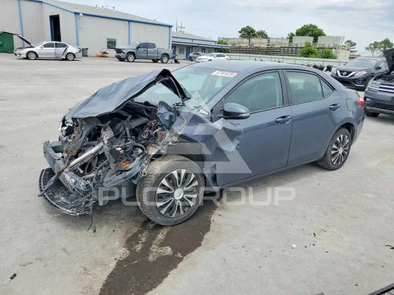 2015 Toyota COROLLA фото