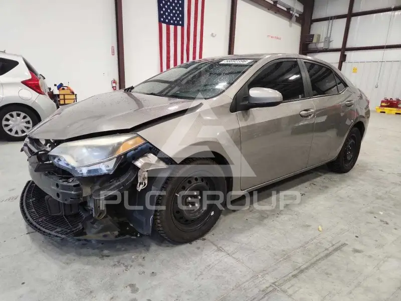 2015 Toyota COROLLA фото