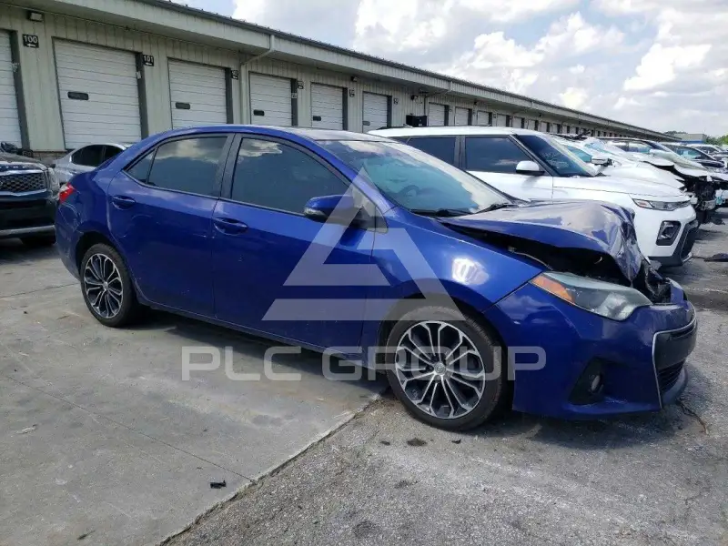 2015 Toyota COROLLA фото