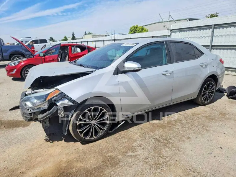 2015 Toyota COROLLA фото