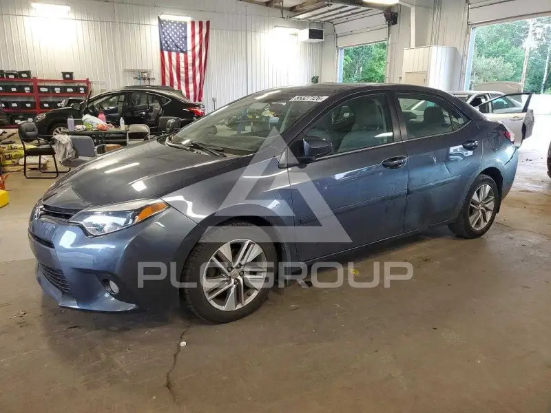 2015 Toyota COROLLA фото