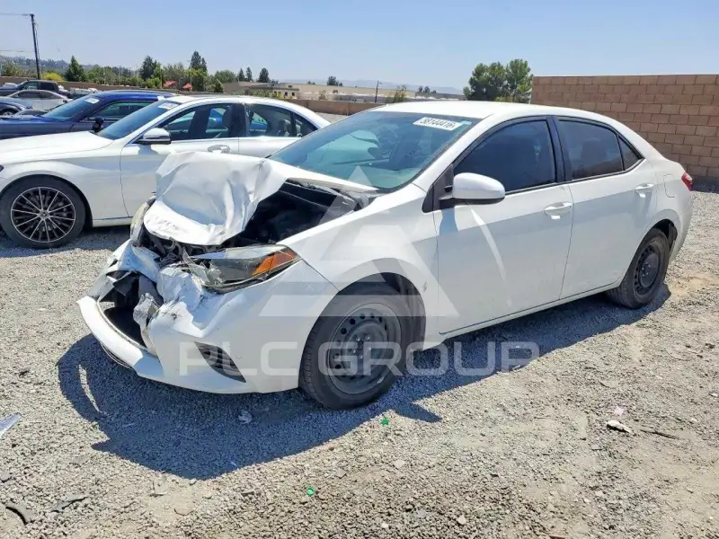2015 Toyota COROLLA фото