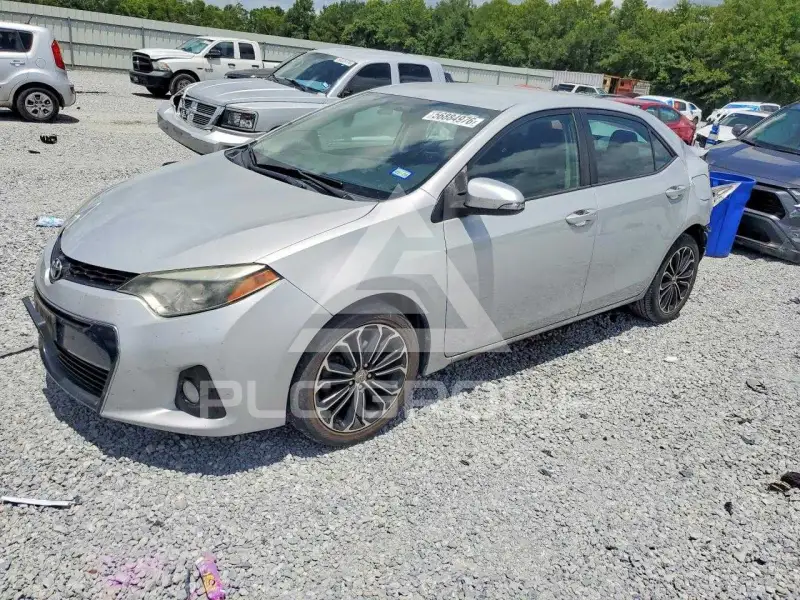 2015 Toyota COROLLA фото